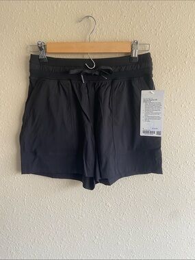 Lululemon Dance Studio high rise shorts 4